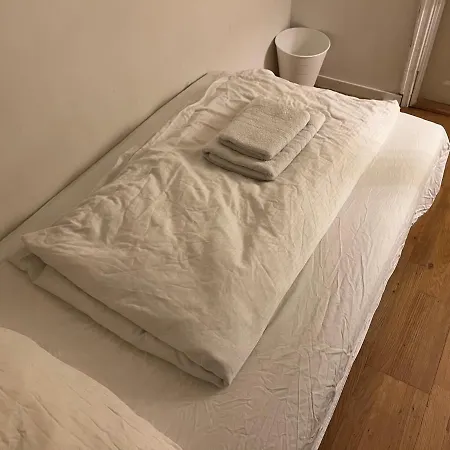 Δωμάτια σε οικογενειακή κατοικία Skillebekk Empty Nest *